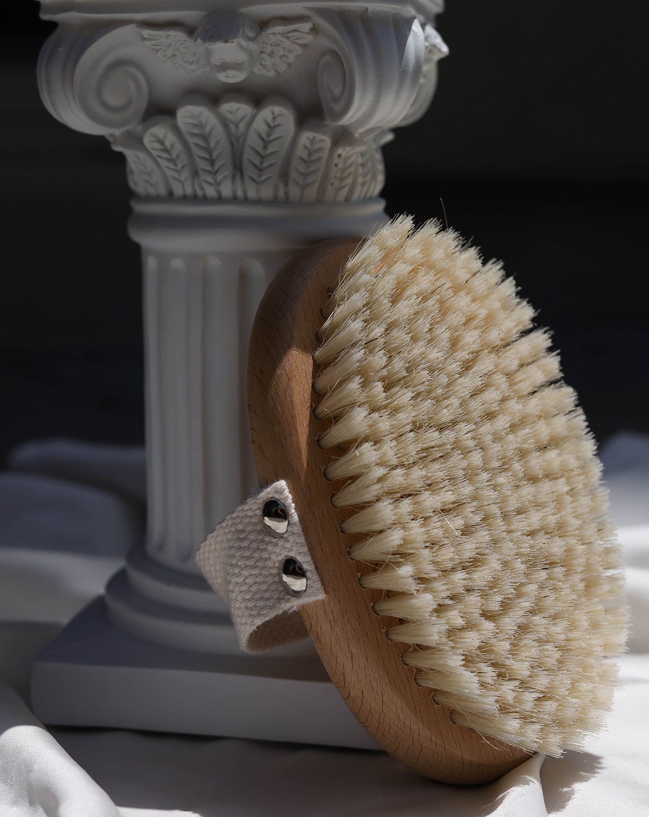 THÈ BODY BRUSH - Bristle Dry Brush